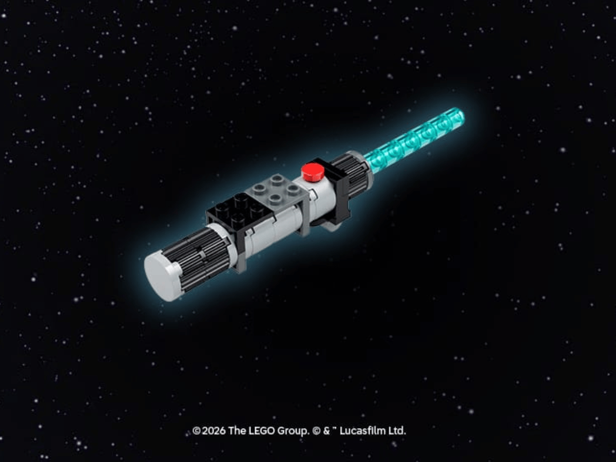 Free LEGO Star Wars Lightsaber at LEGO Stores through march 7-8th
